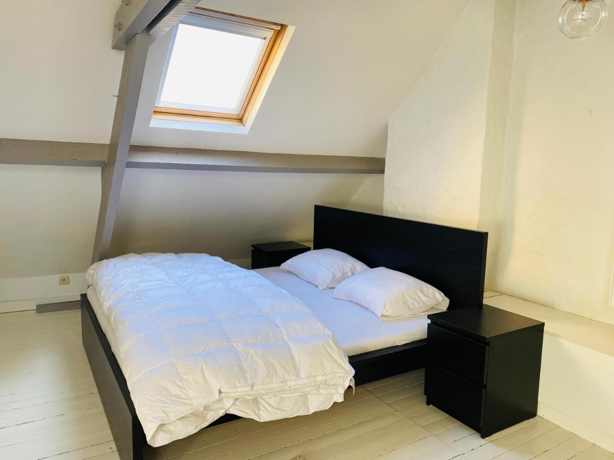 O-Sea House: Herenwoning In Belle Epoque Wijk Te Oostende エクステリア 写真